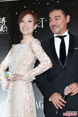 组图：郑秀文刘青云复古装扮 后台获最佳衣着奖