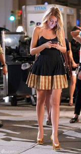 组图：莉顿和布莱克现身《绯闻女孩》片场