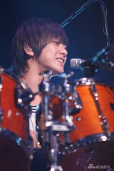 高清图：韩国90后摇滚团体FT Island美图150张细赏