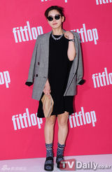 组图：金娜英出席活动 黄雨瑟惠好比例不惧平跟