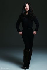 组图：姚笛硬朗写真曝光 黑衣黑裤展显中性魅力