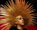 高清组图：Gaga蜡像纽约版太阳神造型帅气威武