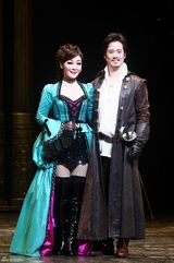 高清组图：Jun.K誉恩音乐剧《三剑客》谱恋曲