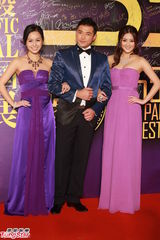 组图：亚太影展红毯生辉 刘嘉玲露半球曾宝仪秀美背