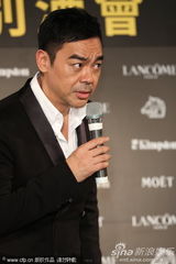 组图：金马奖闭幕庆功酒会获奖者开心亮相