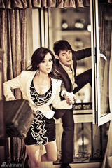 组图：霍建华侦探主题写真出炉 三十男人尽显魅力