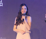 组图：林志颖Angelababy同台代言粉丝热情高