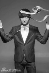 组图：王大治搞怪生活照及剧照集锦