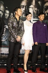 组图：《王的盛宴》首映 秦岚大气亮相展吕后风范