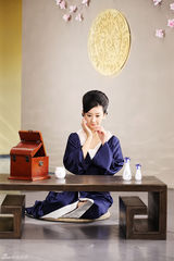 高清图：唐一菲广告曝光娇美代言 多部作品将播