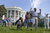 组图：奥巴马白宫庆复活节 给小孩讲故事做鬼脸