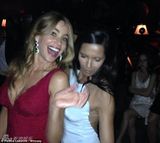 组图：《摩登家庭》索菲娅爆乳撅臀叫板麦莉