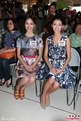 组图：邓丽欣回归港发展 男友方力申相随