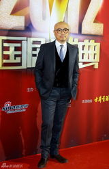 组图：群星亮相国剧盛典红毯 宋茜娇俏袁莉华贵