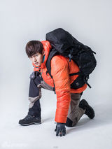 组图：韩星崔振赫运动写真 裸上身秀胸肌