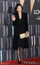 组图：韩星韩佳人延正勋金莎朗等参加预防乳癌活动