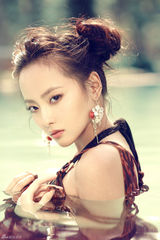 组图：《花开半夏》曝定妆照 林申李沁上演纯爱