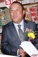 组图：曾志伟愿与黄浩言和 助李若彤走出抑郁症