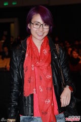 组图：周秀娜穿太空服被吊起 花心前男友遭炮轰