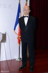 组图：葛优授勋仪式志得意满 幽默诙谐谈笑风生