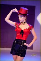 高清组图：《欢乐合唱团》再度致敬《洛基恐怖秀》