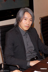 幻灯：周星驰担任执行董事压力大 将与美国公司合作