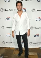 组图：《迷失》剧组重聚 称结局机上乘客没有死