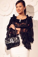 高清：徐静蕾上海看秀变时尚女王 新片进入后期