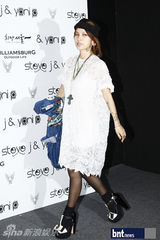 组图：韩星李孝利朴诗妍等出席首尔时装周活动