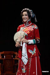 组图：刘晓庆挑战舞台剧 容颜不老饰演赛金花