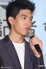 组图：井柏然在台发新辑 新歌遭抄袭坦言很委屈