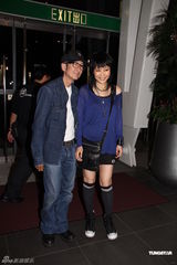 组图：Lady GaGa香港开场 圈中艺人集体朝圣