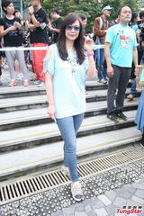 组图：谭咏麟想看霍汶希女儿 母亲节尽孝陪家人