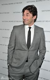 国家评论协会奖晚宴 贝尔和阿弗莱克夫妇亮相(组图)