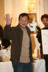 幻灯：罗嘉良与苏岩大婚 刘威许绍雄到场