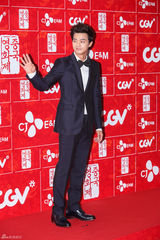 高清组图：张东健宋慧乔梁朝伟齐聚中国电影节