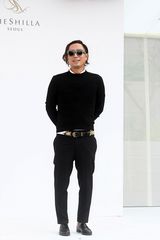 高清组图：金贤重李栋旭等出席郑俊河婚礼