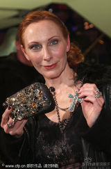 幻灯：《犹太人苏斯》首映礼 主演玛蒂娜优雅亮相