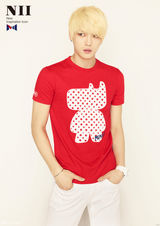 组图：JYJ闵孝琳携手拍夏季服装广告展青春魅力