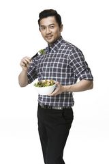 高清组图：苏有朋高价代言 拍摄广告主打绿色生活