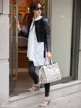 组图：韩雪最新时尚秋冬街拍 演绎多变都市女性