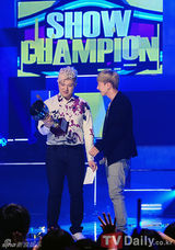 组图：SuperJunior《冠军秀》喜获第一