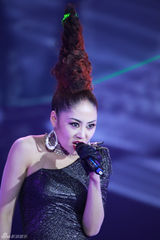 高清组图：青春美少女组合北京演唱会精彩图集