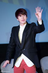 组图：SJ-M新专辑发布 秀搞笑中文