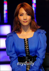 组图：韩女子组合Kara新专辑发布 超短裙性感俏丽