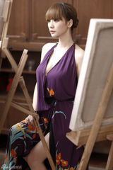 组图：柳岩画室迷情女郎写真 性感优雅哀而不伤