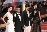 组图：上海电影节闭幕 张家辉称帝影后仅10岁