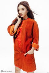 组图：秦岚登《外滩画报》封面展现自我真性情