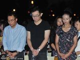 组图：陆川周海媚李晨为舟曲遇难同胞默哀