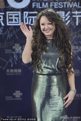 组图：莎拉-布莱曼亮相北京电影节蓝毯
